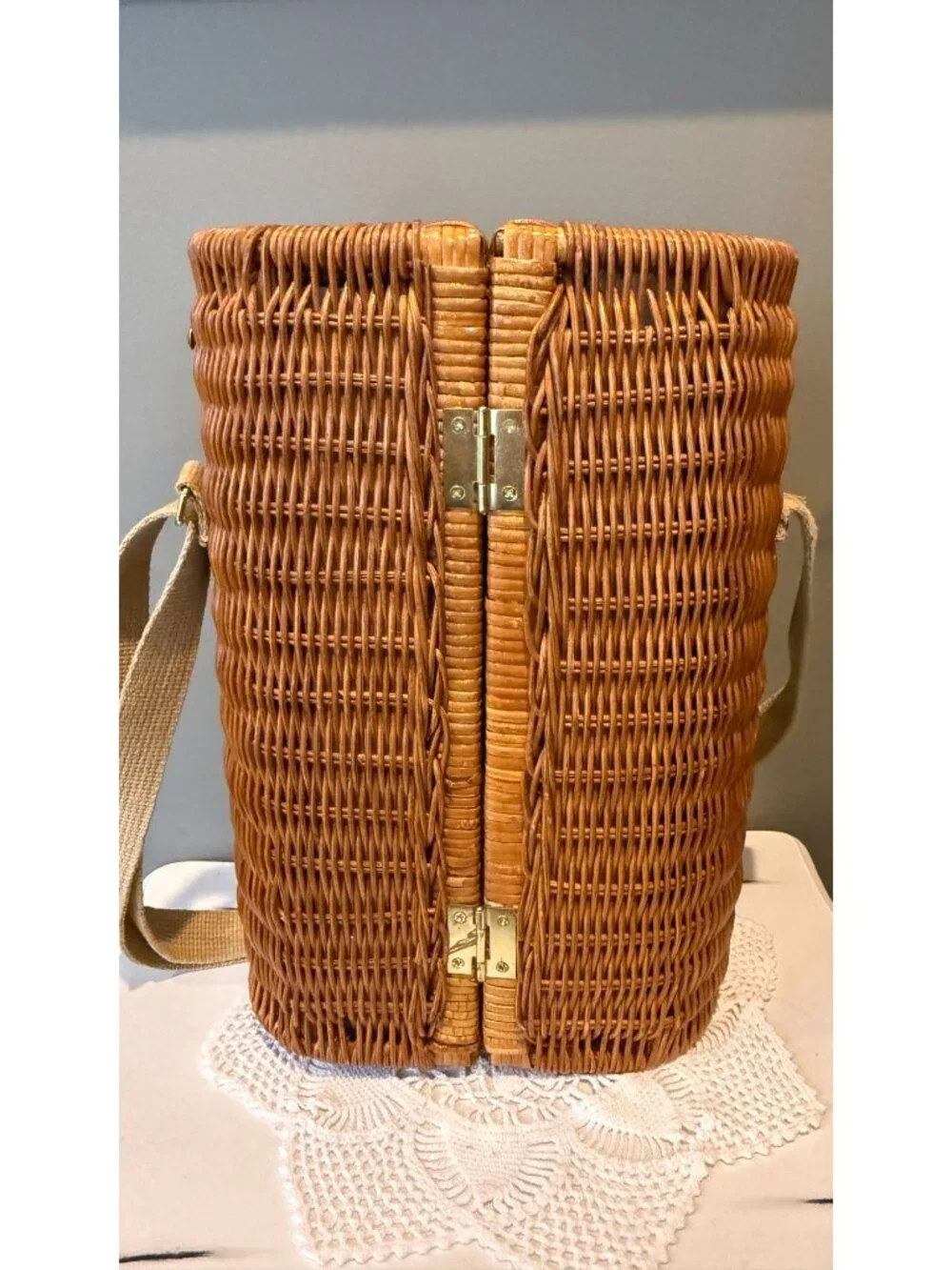 Wicker Wine Carrier Picnic Tote with Shoulder Strap Wine Bottle & Glass Holder